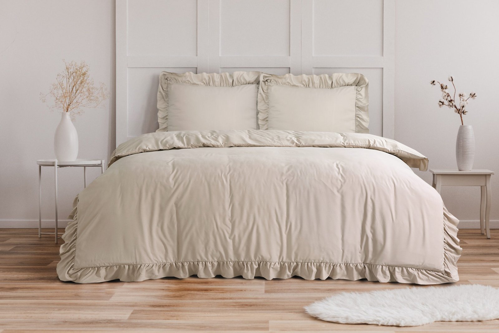 8720578101832-1 Ruffles Taupe dekbedovertrek - Afbeelding 1